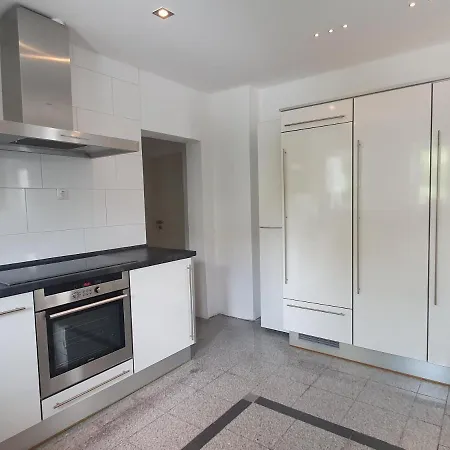 An Der Universitaetsklinik Mainz. Sehr Zentral