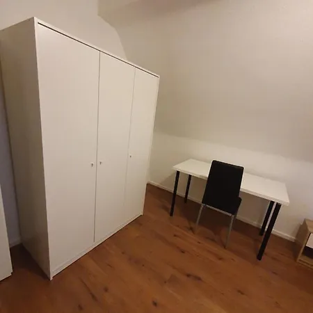 An Der Universitaetsklinik Mainz. Sehr Zentral Moguncja